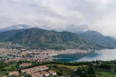 Emma Raducanu奇迹逆转夺冠，青少年新星崛起